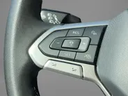 Volkswagen Golf Variant 1.0eTSI/110PK Life DSG · Navigatie · Camera + Parkeersensoren · Apple/Android Car Play · Stoelverwarming · Elektrische stoelverstelling ·