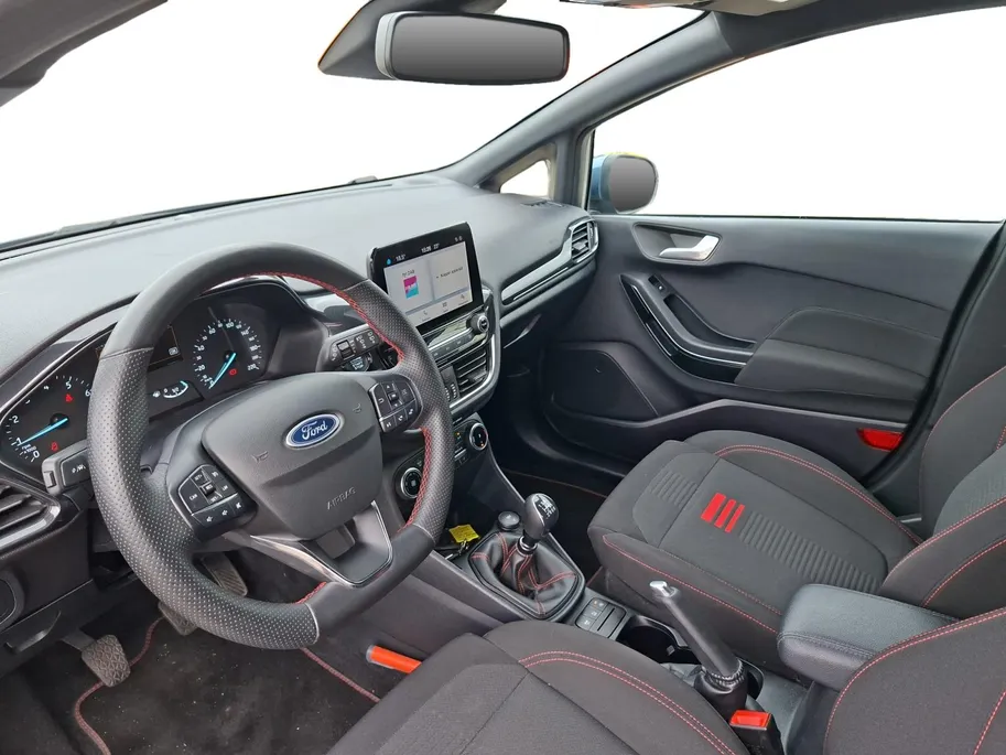 Ford Fiesta 1.0 EcoBoost Hybrid ST-Line 125 pk | Stoel- stuur en voorruitverwarming | Navigatie via Apple Carplay & Android auto | Parkeer sensoren