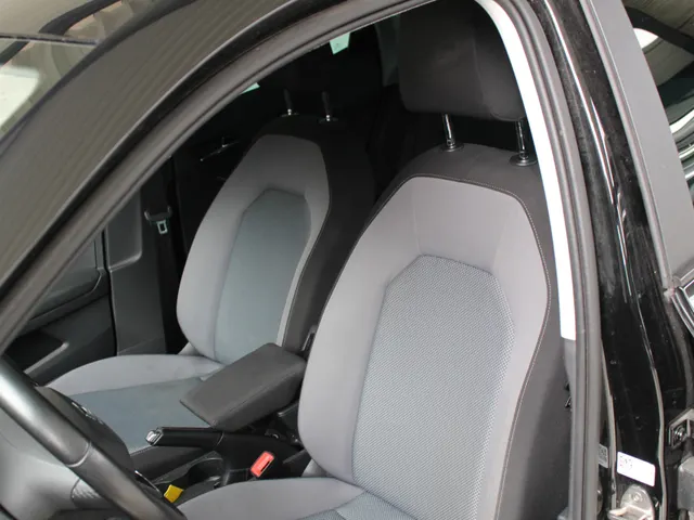 SEAT Arona 1.0 TSI Style Business Intense Navigatie | Camera | Climate Control | Inklapbare buitenspiegels