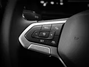 Volkswagen T-Cross Life Edition 1.0 TSI 95 PK 5 versn. Hand · Comfort pakket · Parkeersensoren voor en achter ·