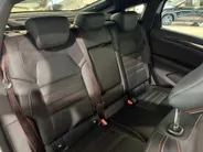 Renault Arkana 145PK E-Tech Hybrid R.S. Line Automaat | 9,3' Navi | Camera | Parkeersensoren | Climate Control | Adaptive Cruise Control | Stoelverwarming | Lichtmetalen Velgen | Apple CarPlay/Android Auto |