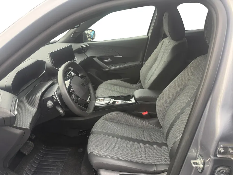 Peugeot 2008 1.2 Hybrid 136 Allure | Automaat | 360* Camera | Apple Carplay/Android Auto | DAB | Cruise Control | Climate Control | Hoge Instap