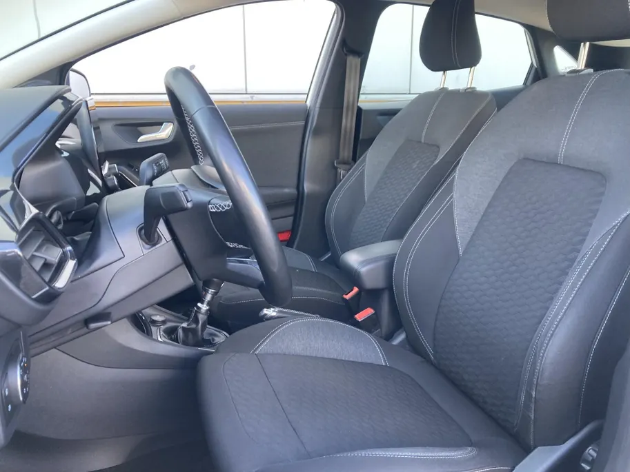 Ford Puma 1.0 EcoBoost Hybrid 125 pk Titanium Navigatie - Apple Carplay/Android Auto - Camera - Active Park Assist
