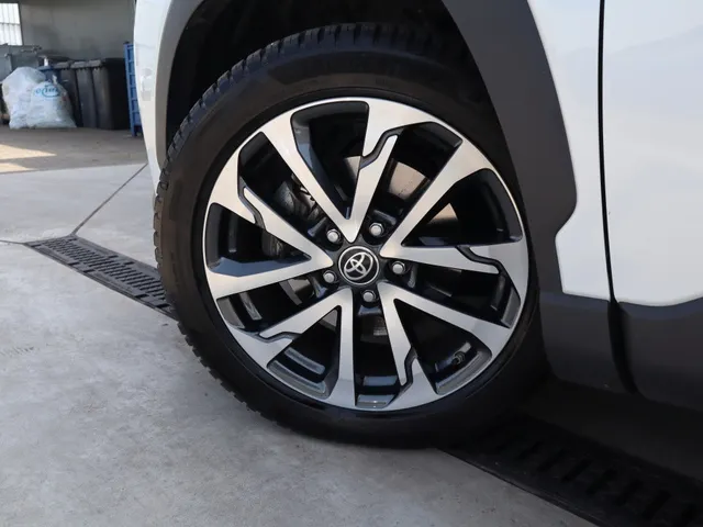 Toyota Corolla Cross Hybrid 140 Dynamic | Stoel/Stuur verwarm | All Season | Elek. kofferbakklep VERKOCHT