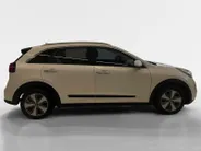 Kia Niro 1.6 GDi Hybrid DynamicLine | Climate Control | Cruise Control | Camera | Navigatie | Bluetooth |