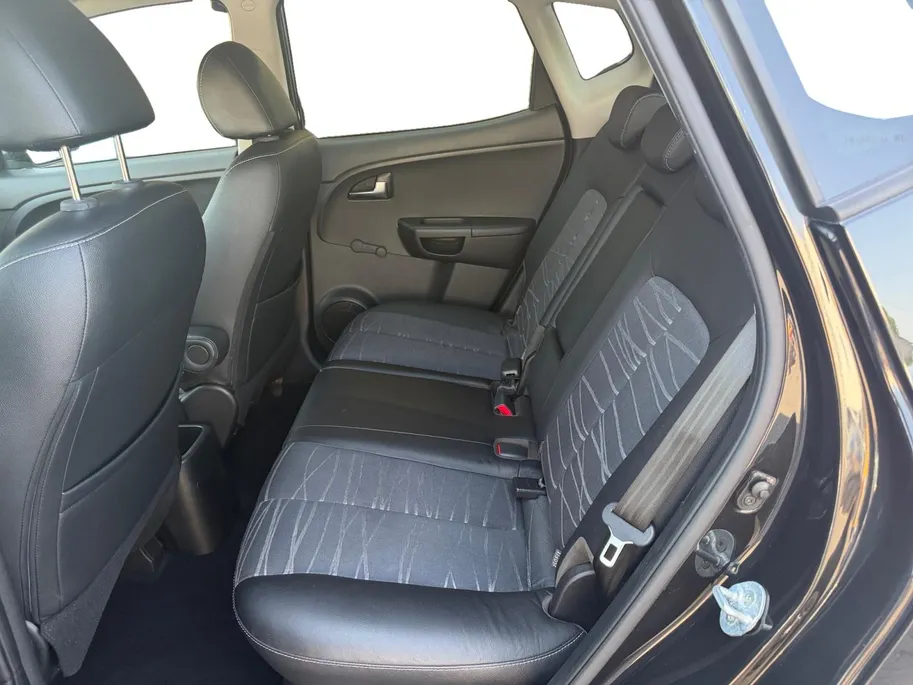 Kia Venga 1.4 CVVT DynamicPLusLine | Cruise control | Navigatie | Airco | Camera | 12 maanden garantie! |
