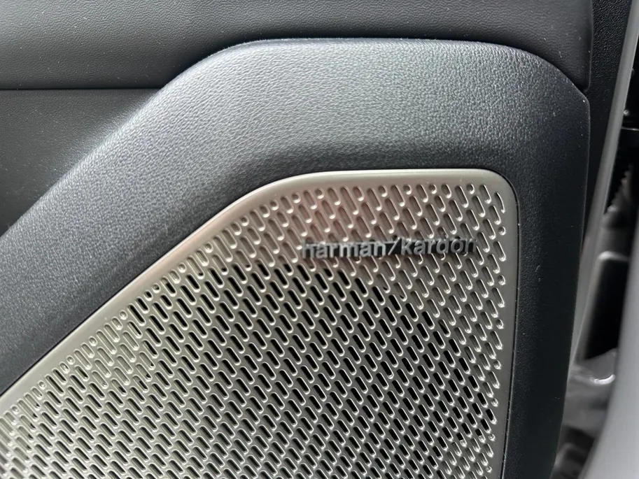 Kia EV4 GT-Line 81.4 kWh | Nieuw te Bestellen | informeer naar beschikbaarheid| Panorama schuif/kanteldak | LED-Matrix | Harman Kardon | wireless carplay |
