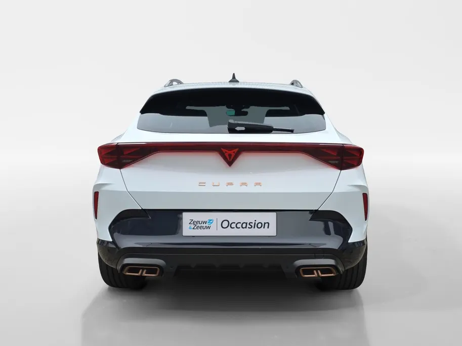 CUPRA Formentor 1.5 TSI e-Hybrid Business 204Pk SOH 100% | Panoramadak | Elektr. Trekhaak | Stoelverwarming | Elektr. Achterklep | Matrix Led koplampen | Virtual Cockpit | Fabrieksgarantie |