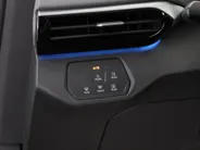 Volkswagen ID.4 Pro Business Advantage 77 kWh 204pk · SOH 95,8% · Inklap. Trekhaak · Warmtepomp · Stuur- & Stoelverwarming · 20'Velgen · ACC · Apple/Android Car Play ·
