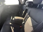 Ford Focus Wagon 1.0 Titanium |Lederen/stof bekleding| Trekhaak| bi-xenon koplampen| keyless entry| 12 maanden Bovag garantie|