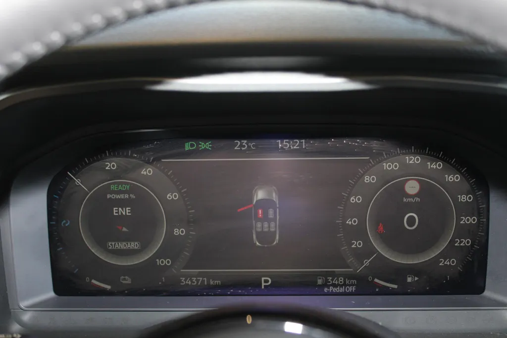 Nissan QASHQAI 1.5 e-Power Business Design | 190pk | Naviagatie | 360grd camera | Apple carplay & Android auto | pdc voor en achter | 18inch LM wielen | Dodehoek sensoren |