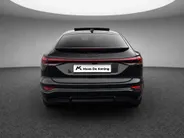 Audi Q6 e-tron Sportback S edition performance 100 kWh · Panorama dak · Trekhaak · Luchtvering · Optiekpakket zwart · Rode remzadels