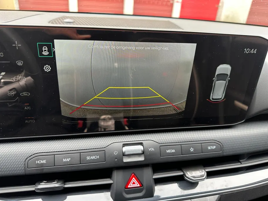 Kia K4 1.0 T-GDi MHEV GT-Line Launch Edition (pano) Dodehoekassistentie | Kruisend verkeersassistentie achter | Uitstapwaarschuwing | Stoel + stuurwielverwarming