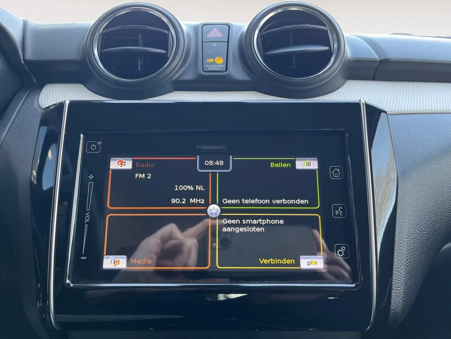 Suzuki Swift 1.2 Select Smart Hybrid | Stoelverwarming | Apple Carplay en Android Auto | Parkeersensoren | Dodehoek detectie