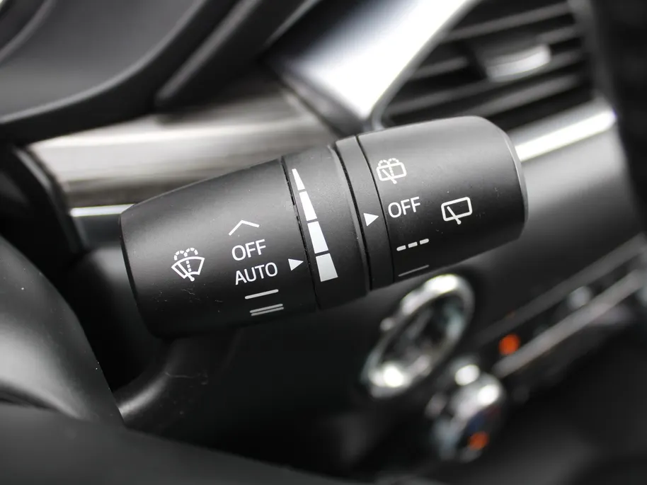 Mazda CX-5 2.5 SkyActiv-G 194 GT-M 4WD | Trekhaak | Stuur-/stoelverwarming | Leer | 19' LM | Navi | Schuifdak | Camera | HUD | LED | All season | 194 PK!! |