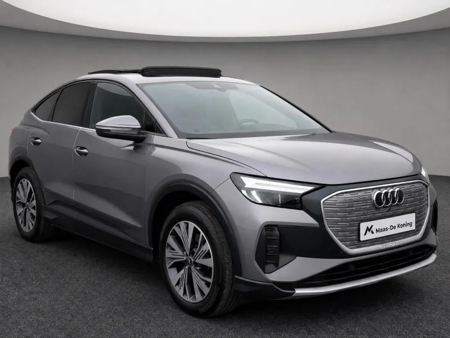 Audi Q4 Sportback e-tron 35 Launch edition 55 kWh 125kW/170PK · Panoramadak · Leder · Stoelverwarming · Apple/Android Car Play · Garantie t/m 17-10-2026 of 100000km.