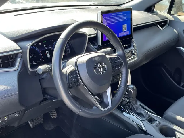 Toyota Corolla Cross Hybrid 140 Dynamic | Parkeersensoren V+A | All Seasons