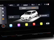 SEAT Leon 1.0 TSI FR 110pk FR · Apple/Android Car Play · Camera · Elekt. inklapbare spiegels · Navigatie · Adaptive Cruise Control ·  Garantie t/m 10-11-2027 of 100.000km