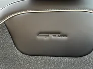 Kia K4 1.0 T-GDi MHEV GT-Line Launch Edition (pano) | Stoel & stuurverwarming | Wireless carplay/android auto | Fabrieksgarantie t/m 6-2036 +3x 1 jaar* | metallic lak | NAP