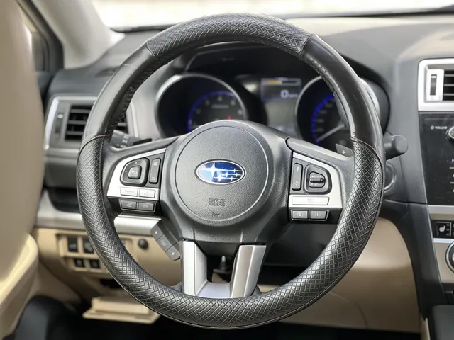 Subaru Outback 2.5i Premium Automaat | All Season Banden | Trekhaak | Elek. Schuif/Kantel Dak | Crème Witte Lederen Bekleding