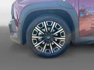 Renault 4 Comfort Range Iconic 52 kWh Automaat | DEMO | Elektrische Klep | Zwarte Motorkap | Camera | Adaptive Cruise Control | Parkeersensoren | Apple CarPlay/Android Auto |
