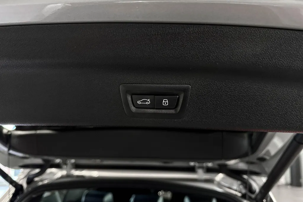 BMW iX1 eDrive20 67 kWh