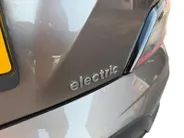 Hyundai Kona EV Comfort 64 kWh | Lichtmetalen velgen| Navigatie| Camera| Cruise Controle| Dealer onderhouden| Metalliclak