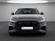 Audi Q8 55 TFSIe 381pk Tiptronic Quattro Pro Line S · Panoramadak · 360 Camera · Wegklapbare Trekhaak · Apple/Android Car Play · Luchtvering · 23'' Inch ·