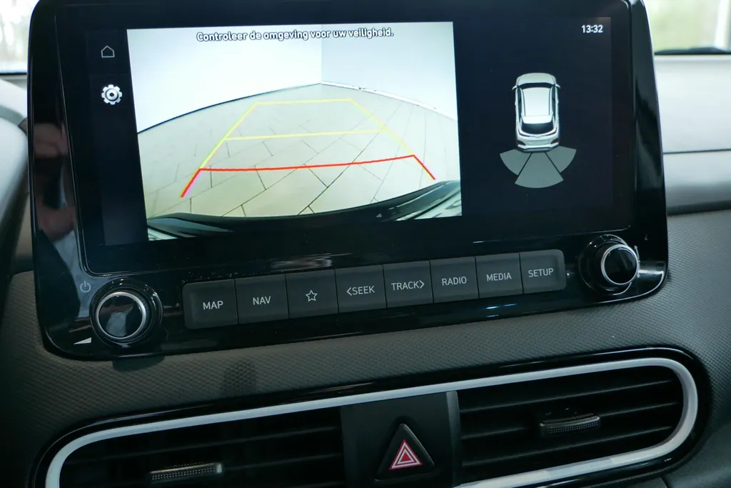 Hyundai Kona 1.6 GDI HEV Fashion | Parkeersensoren achter | Dodehoek sensoren | LM wielen | Climate controle | Adaptive cruise controle | Intelligente sleutel | Navigatie | Bluetooth | Zeer nette auto |
