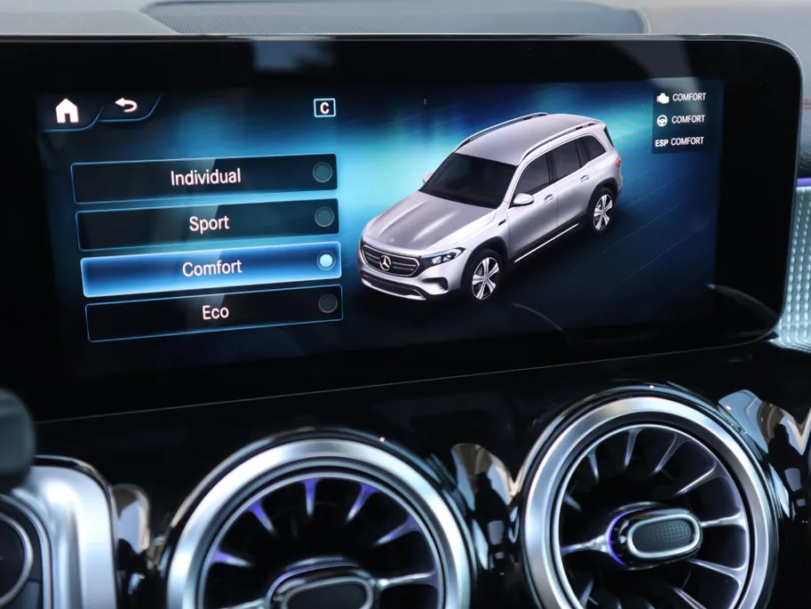 Mercedes-Benz EQB 300 4MATIC AMG Line 7p. 67 kWh