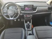 Kia Stonic 1.0 T-GDi MHEV GT-Line | GT-Line uitstraling | 17” lichtmetalen GT-Line velgen | Stoel- en Stuurverwarming | Cruise Control | Climate Control | Navigatie |