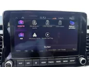 Kia Stonic 1.0 T-GDi MHEV DynamicPlusLine Dealer onderhouden | Navi | Climate control | Keyless entry | Fabrieksgarantie t/m 25-2-2028  +3x 1 jaar* | NAP