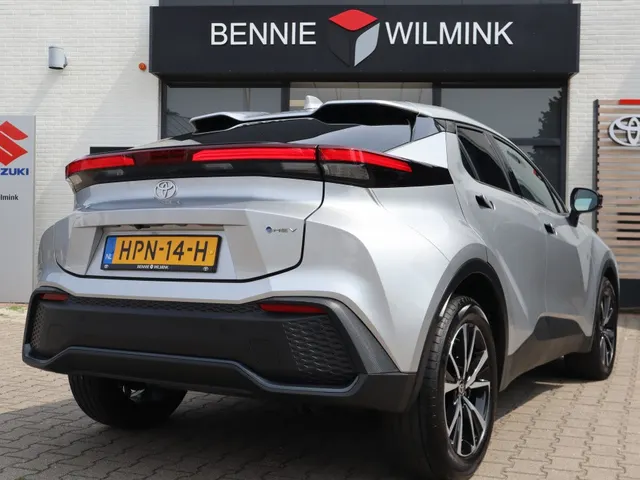 Toyota C-HR 1.8 Hybrid 140 Dynamic | Blindspot | Parkeersensoren V+A