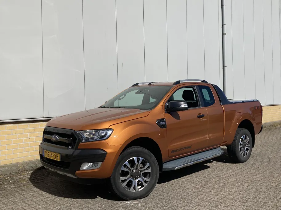Ford Ranger 3.2 5-cilinder TDCi 200 pk 4WD Wildtrak Supercab Adaptieve Cruise Control - Navigatie - Trekhaak- afsluitbare Rollertop