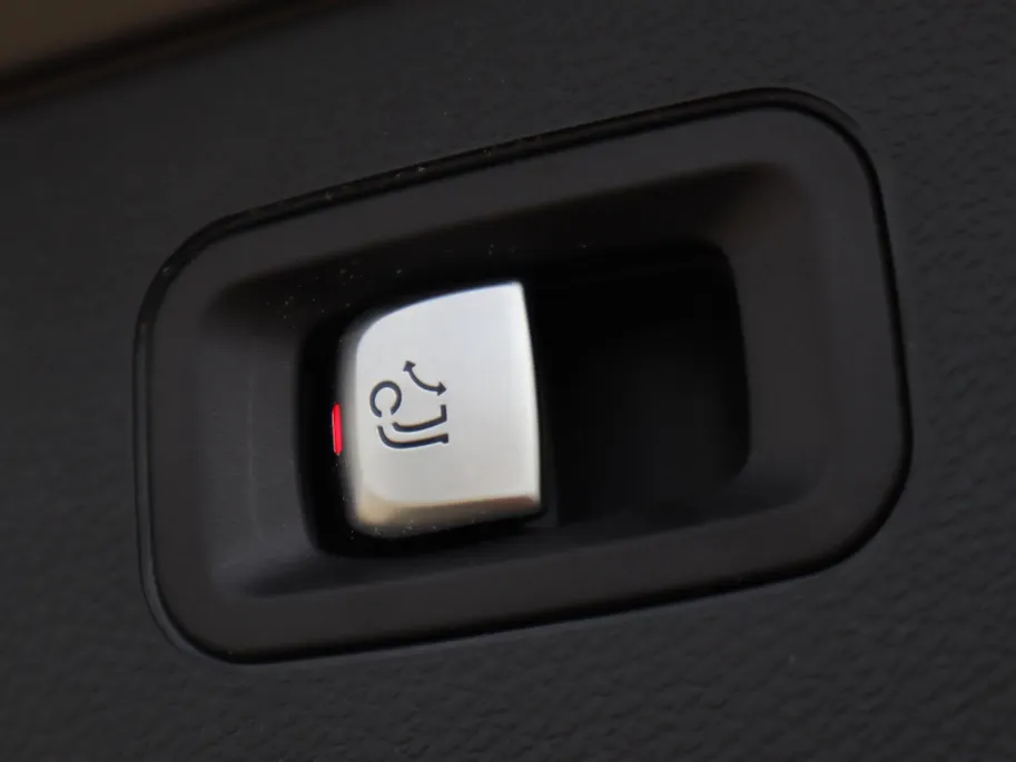 Mercedes-Benz GLC 200 Business Solution Limited l Trekhaak l Stoelverwarming l Achteruitrij camera