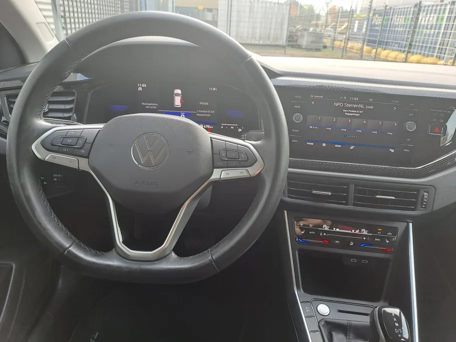 Volkswagen Taigo 1.0 TSI Life | Automaat | Apple Carplay/Android Auto | Navi  | Cruise control adaptief | Camera | Voorstoelen verwarmd