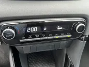 Toyota Yaris 1.5 Hybrid 115 Comfort | Parkeercamera | Climate control | Apple Carplay/Android Auto | Adaptive cruise control | LM-Velgen