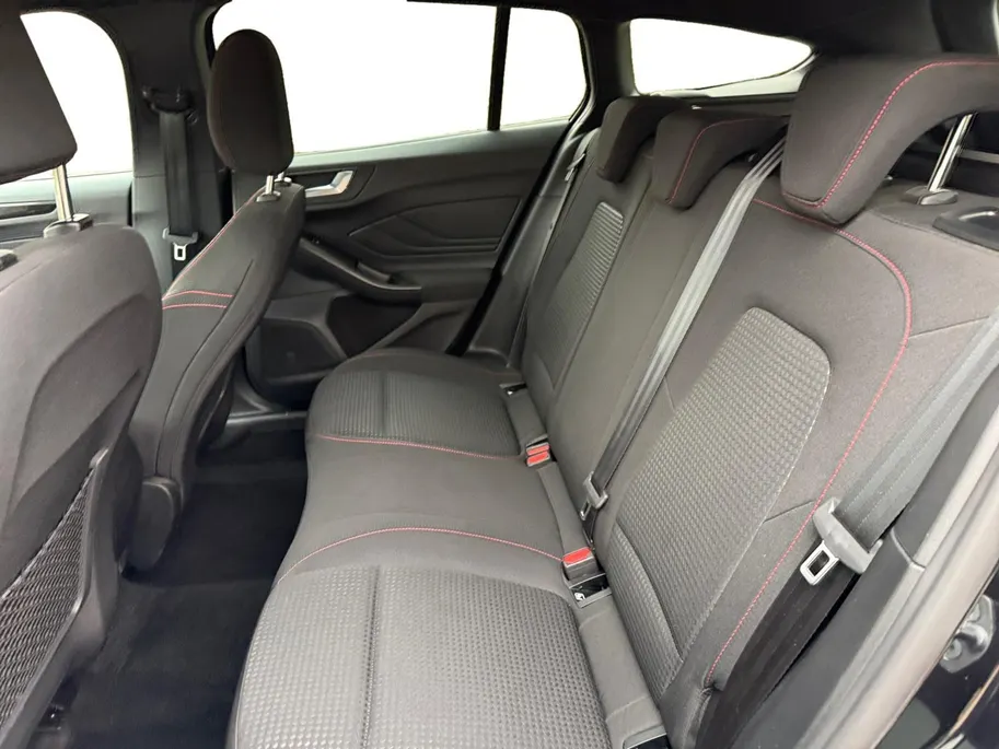 Ford Focus Wagon 1.0 EcoBoost Hybrid ST Line | Drive Assistance Pack | BLIS | Adaptive Cruise Control | Camera | 12 maanden garantie! |