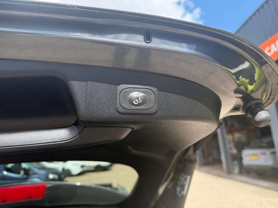 Ford Focus Wagon 1.0 EcoBoost Titanium Business | NL Auto | Dealeronderhouden | Panormadak | Winter Pack | Comfort Pack | Apple Carplay & Android Auto |