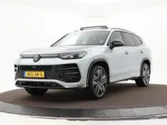 Volkswagen Tayron 1.5 272pk DSG eHybrid R-Line Edition · Panoramadak · 360 Camera · Wegklapbare Trekhaak · Stoelverwarming · Apple/Android Car Play · 20'' Inch · Garantie t/m 03-11-2029 of 100.000km