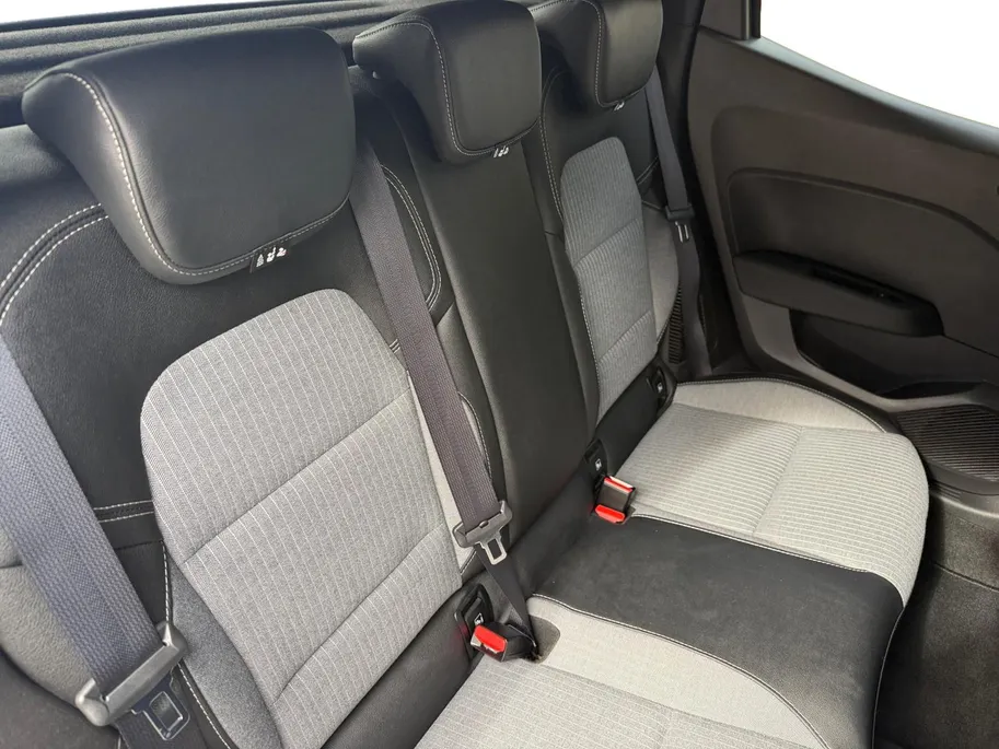 Renault Clio 1.6 E-Tech Full Hybrid 145 techno | Automaat | Apple Carplay & Android Auto | Cruise & Climate Control | LMV | Camera | Parkeersensoren | 12 Maanden BOVAG Garantie