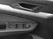Volkswagen Golf 1.0 eTSI 110pk DSG Life · Camera · Apple/Android Car Play · Navigatie · P-Sensoren · 16'' Inch · Garantie t/m 04-02-2028 of 100.000km