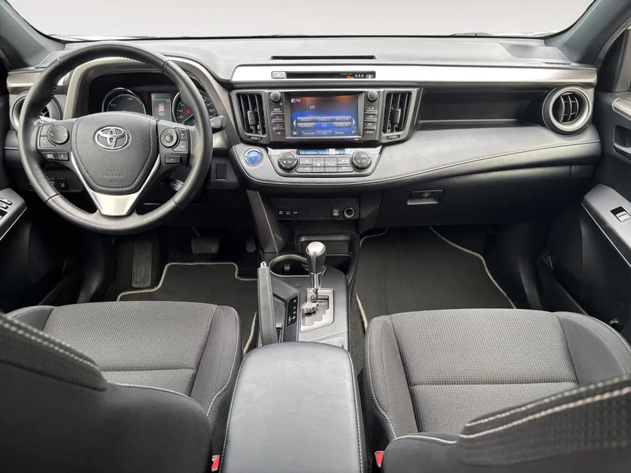 Toyota RAV4 2.5 Hybrid AWD Dynamic | Trekhaak | Camera | All Season | Navi | Garantie |