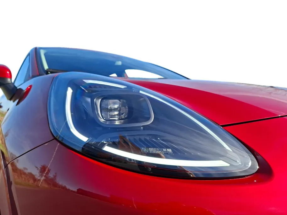 Ford Puma Gen-E 46,8 kWh | Winterpack | Afn. Trekhaak | Driver assistancepack | 17' Lichtmetaal | 360Camera | Adaptive Cruisecontrol | Dodehoekdetectie | Led verlichting | Apple Carplay&Android Auto | Nieuw te bestellen |