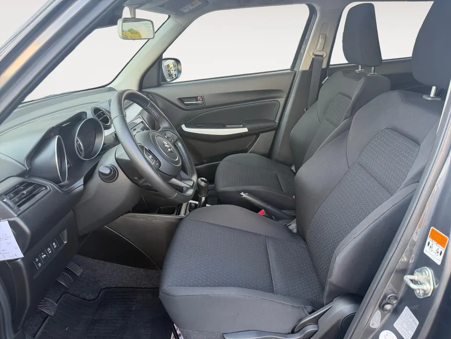 Suzuki Swift 1.2 Select Smart Hybrid | Airco | Cruise Control | Camera | Stoelverwarming | Apple Carplay/ Android Auto |