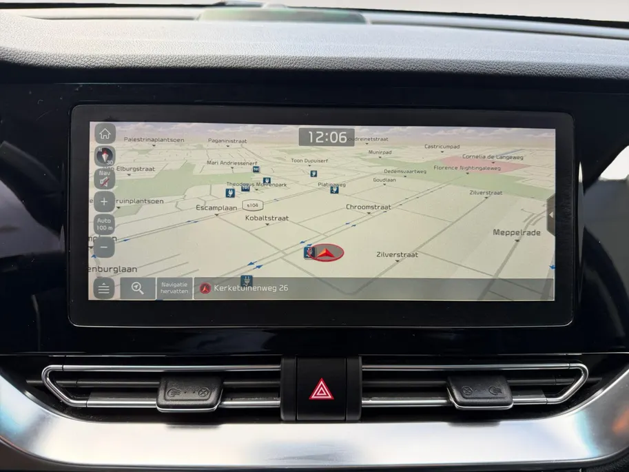 Kia e-Niro DynamicLine 64 kWh | Zeer nette auto | SoH 100% | Navigatie | Apple CarPlay & Android Auto | Achteruitrijcamera |