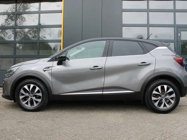 Renault Captur 1.3 TCe 140 AUTOMAAT Intens | Navigatie | Camera | Cruise | Climate Control