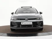 Volkswagen Passat Variant R-Line Edition 1.5 eHybrid 272 PK versn. DSG · Assistance Pakket Plus · Black Style Pakket Plus · Multimedia Pakket Plus · Trekhaak inklapbaar, met elektrische ontgrendeling, incl. Trailer Assist ·