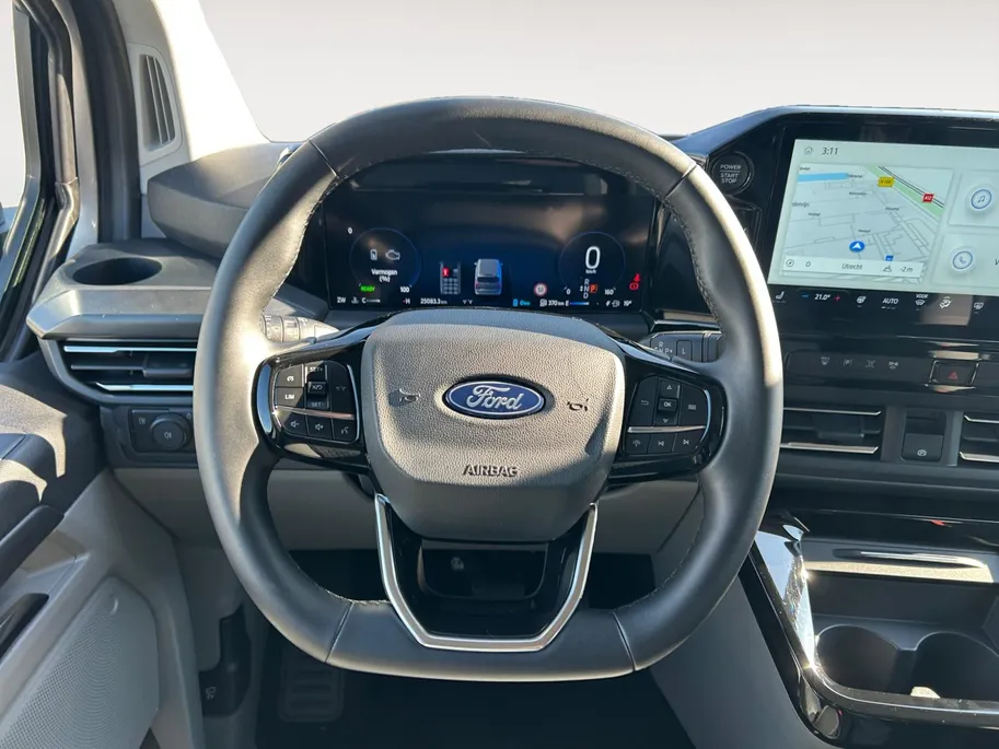 Ford Transit Custom Tourneo 340 2.5 PHEV L1H1 Titanium | EXCL. BTW INCL BPM! Elek. Trekhaak | 2300KG Trekgewicht | Stoel/Stuur/Voorruitverwarming | Cruise Control | Parkeer Camera | 8 zitplaatsen |