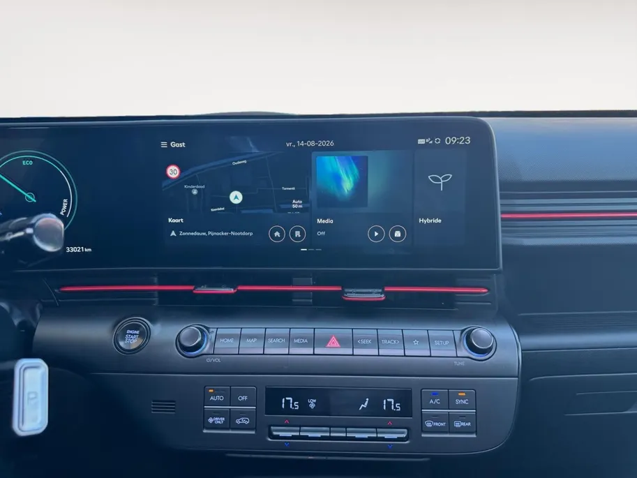 Hyundai Kona 1.6 GDI HEV N Line Sky | schuif-/kanteldak | Navi | Clima | 360 Camera | All Season banden | Stoel-/stuurverwarming | Elektrische achterklep